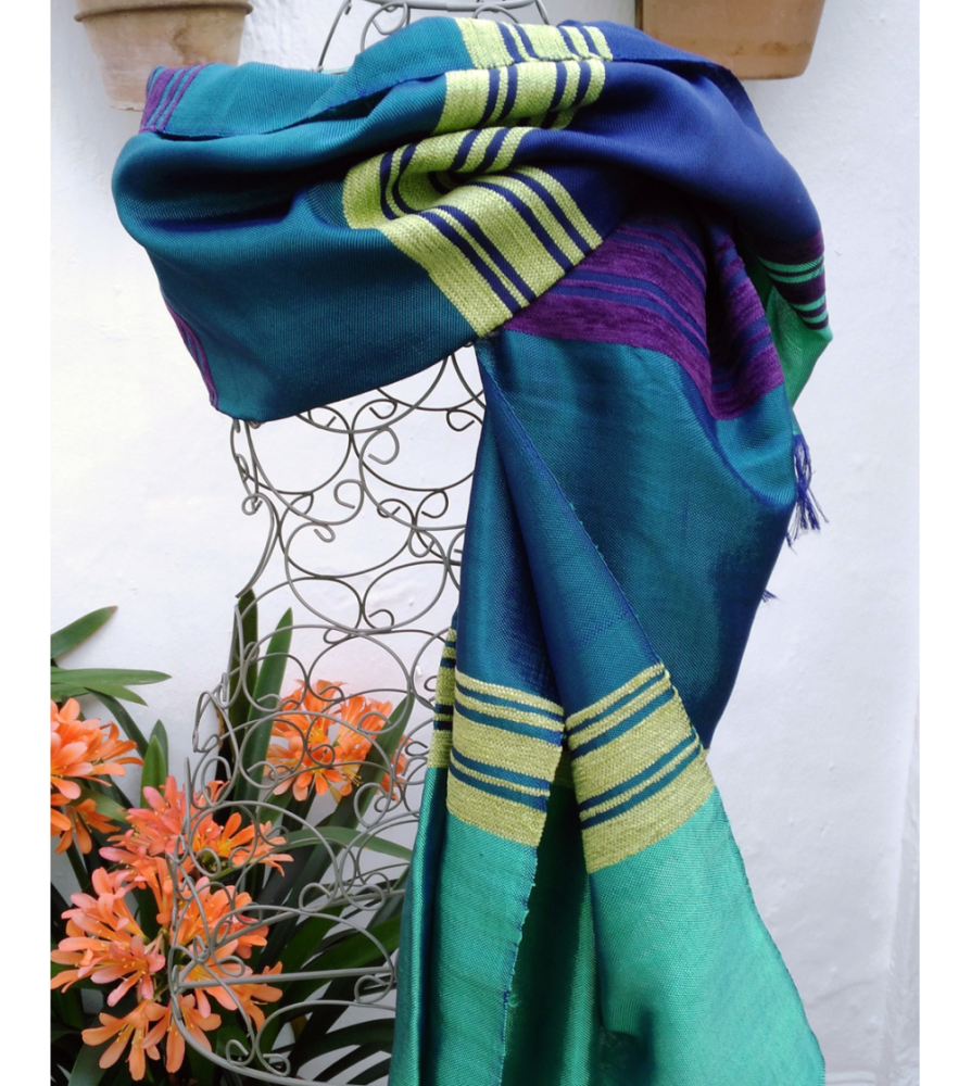 Pashmina chal tejido en tela de rayas en bloques de azul turquesa y verde