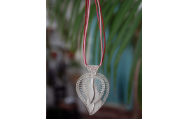 Filigree jewelry: heart-shaped filigree pendant in sterling silver