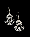 Front & back view of  Andaluchic´s "Hispaniola" chandelier drop earrings made from oxidised silver plated zamak