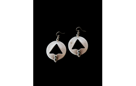 Hypoallergenic drop earrings with triangle design and dot pattern