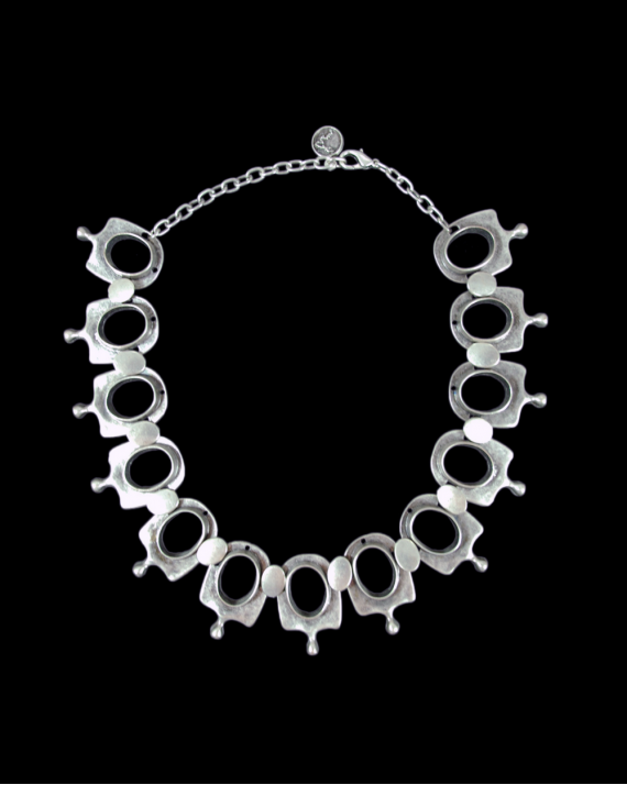 Front view of Andaluchic´s modern & yet retro "Cleopatra" strongly designed necklace is made from antiqued silver plated zamak