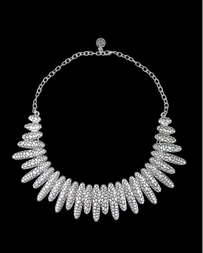 Overview of Andaluchic´s retro chic chunky "Zafra" necklace made from antiqued silver plated zamak on a black backdrop