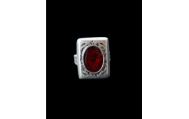 Signet ring with  red resin in silver plated zamak in abstract pattern