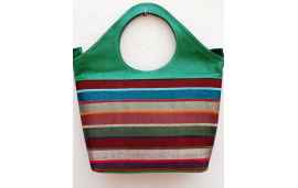 Borsa tote verde grande in morbida pelle di capra con tessuto a righe multicolore intrecciato a mano