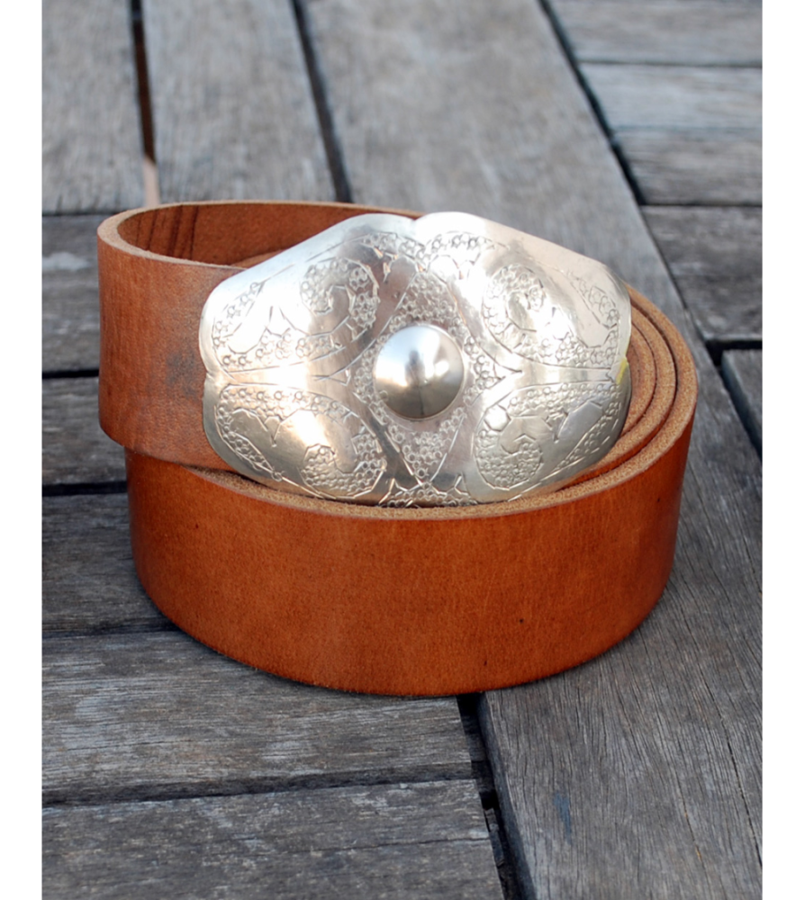 Tan Belts for women in genuine leather with engraved silver buckle