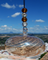 Sphère de verre soufflée: talisman, boule de sorcière et attrape-soleil