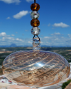 Sphère de verre soufflée: talisman, boule de sorcière et attrape-soleil