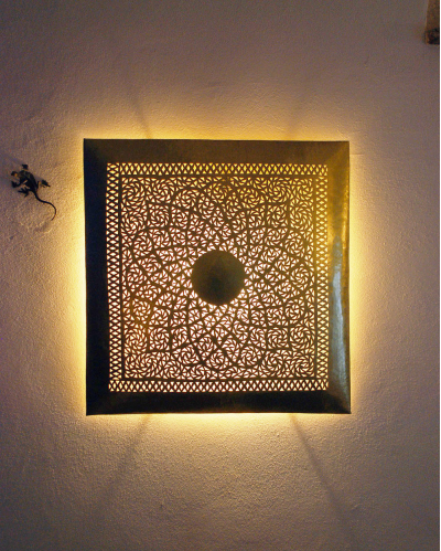 Aplique pared dorado, lámpara marroquí, aplique cuadrado con patrón geométrico