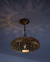 Lampadaire marocaine, plafonnier en laiton et motif géométrique